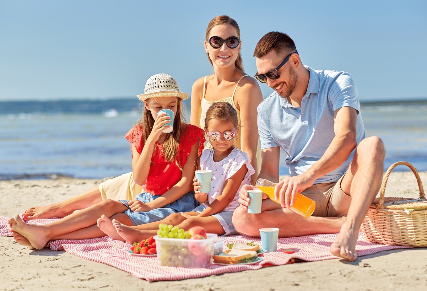 Family Vacation Without Overwork: How to Plan a Day So That Children and Adults Can Relax