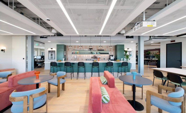 Why Commercial Cell Booster San Antonio Systems Matter For Stronger Indoor Business Connectivity